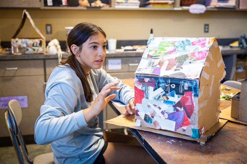 Art class at Spring Station Middle